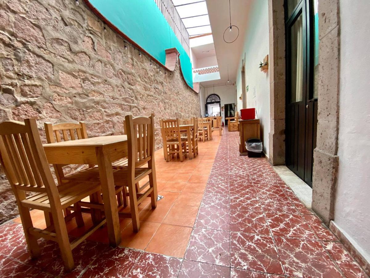 モレリア Casa Aura Bed & Breakfast エクステリア 写真