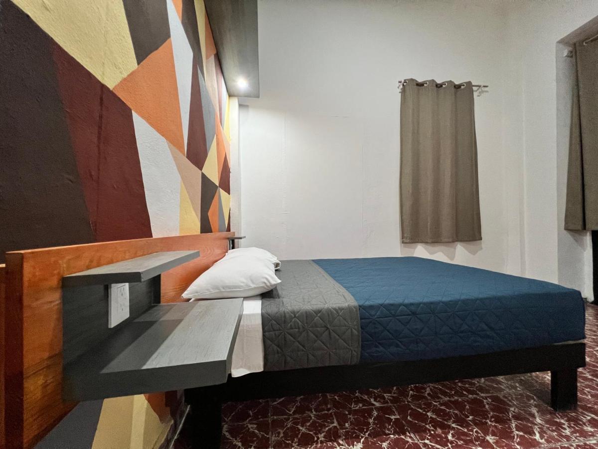 モレリア Casa Aura Bed & Breakfast エクステリア 写真