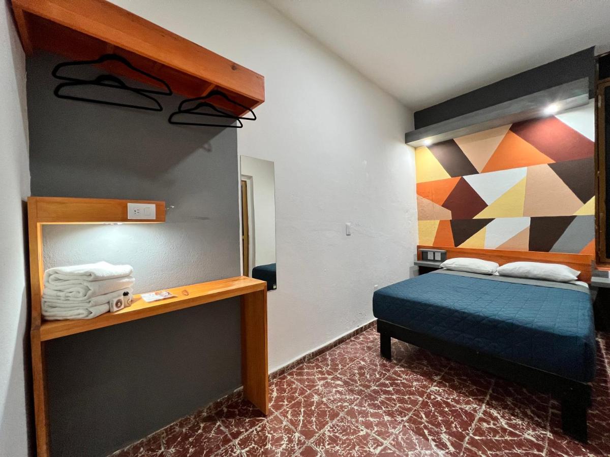 モレリア Casa Aura Bed & Breakfast エクステリア 写真